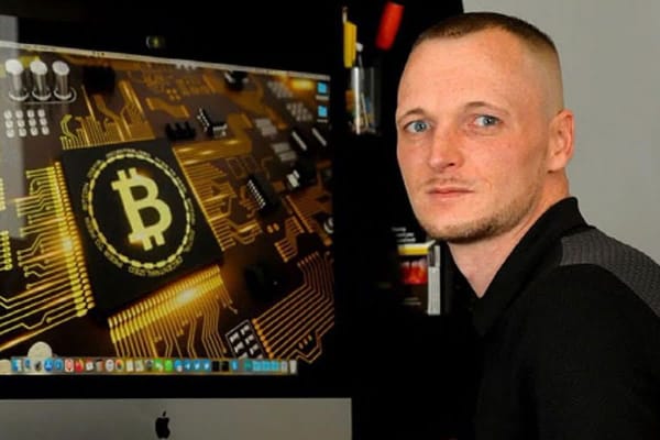 James Howells Thất Bại Trong Nỗ Lực Khôi Phục Ổ Cứng Bitcoin Trị Giá 770 Triệu USD Từ Bãi Rác